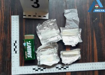 Az asztal alól került elő a díler