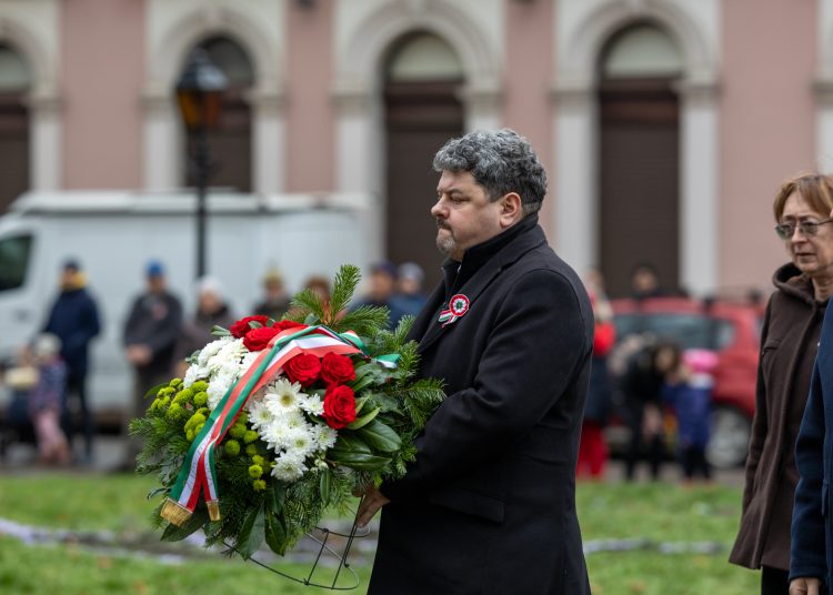 Így zajlott a városi ünnepség március 15-én-fotógaléria