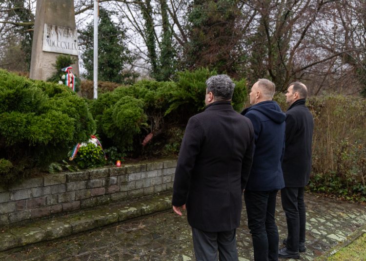 Így zajlott a városi ünnepség március 15-én-fotógaléria