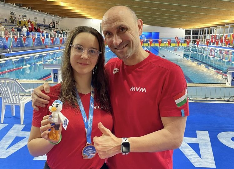 Kétszer állhatott dobogóra a Váci Vízmű SE úszója a hétvégén