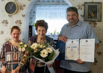 A 90 éves Joli nénit köszöntötték születésnapján