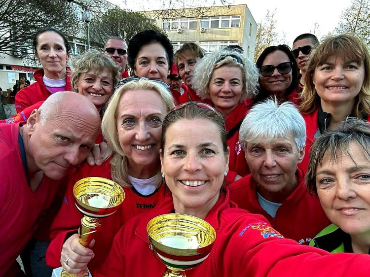 A Hosszútávú Sárkányhajó Magyar Bajnoksággal indult a nyílt vízi versenyszezon Baján