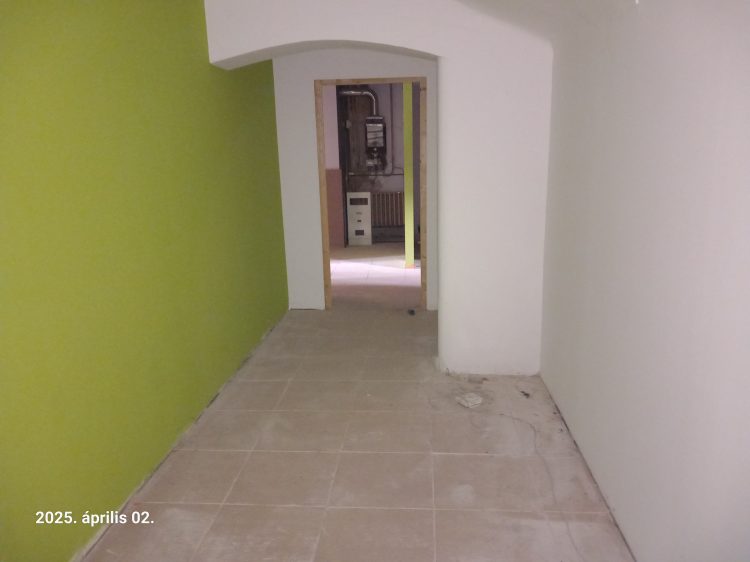 Vác Város Önkormányzat nevében és képviseletében 2025. május havi hirdetések