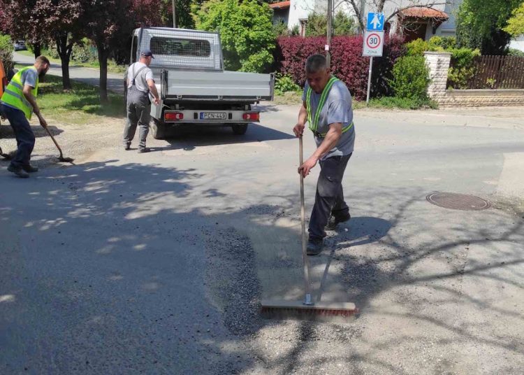 A Váci Városfejlesztő Kft. április 28-a és május 4-e között az alábbi munkákat végezte – fotógalériával