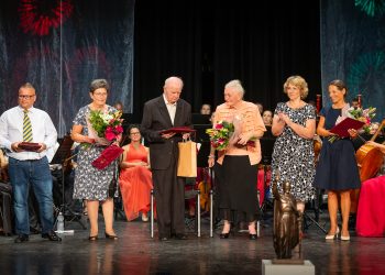 Kitüntető címek odaítélésére várják a javaslatot