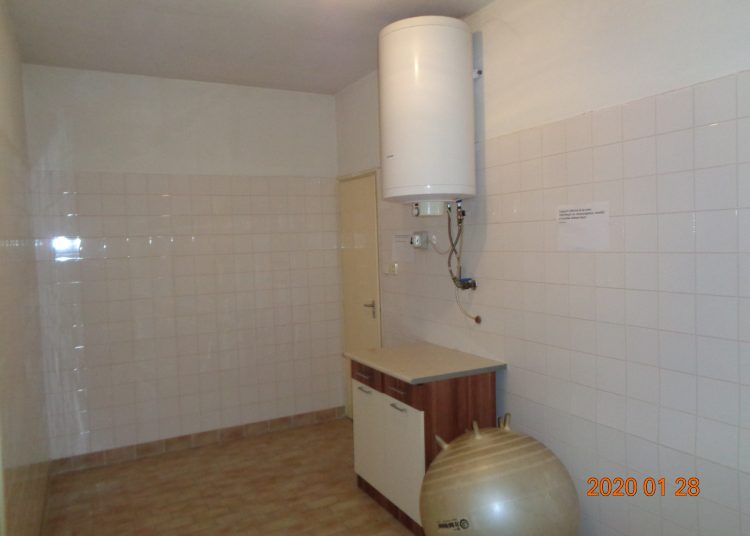 Vác Város Önkormányzat ingatlanhirdetései – fotókkal