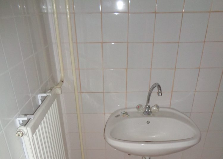 Vác Város Önkormányzat ingatlanhirdetései – fotókkal