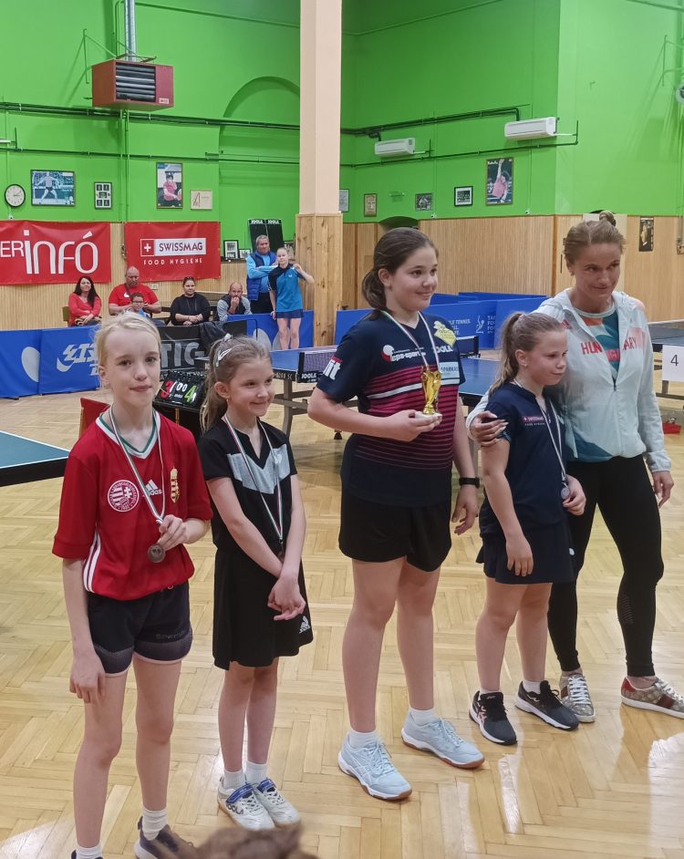 Egy győzelem egy vereség a megyei pingpongosok utolsó előtti fordulójában