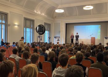 Magyar Hősök Emléknapja Piarista Gimnáziumban – videóval