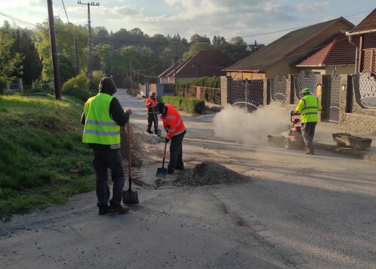 A Váci Városfejlesztő Kft. április 28-a és május 4-e között az alábbi munkákat végezte – fotógalériával