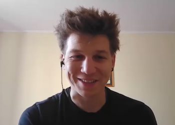 Márfi Márk a Lassan című előadásról