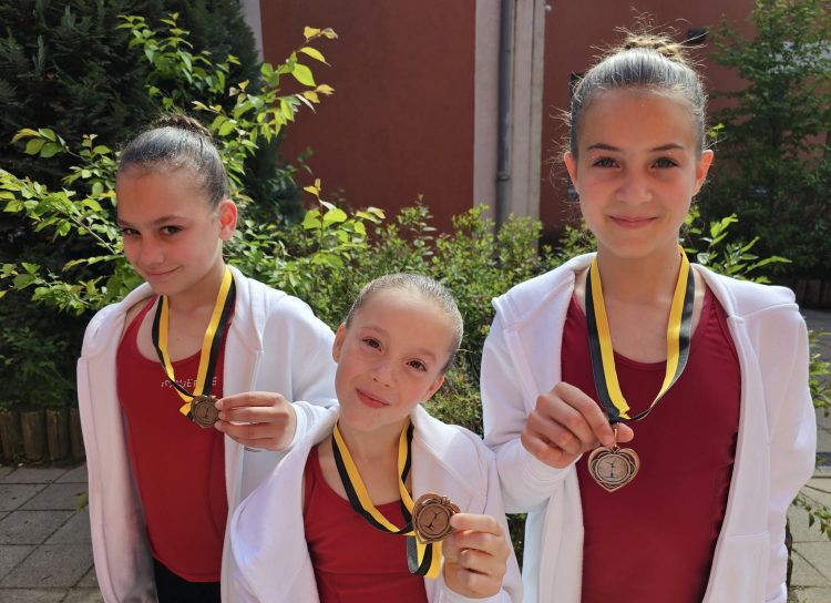 Gödöllőn lettek dobogósok a Puente Sportegyesület akrobatikus tornászai