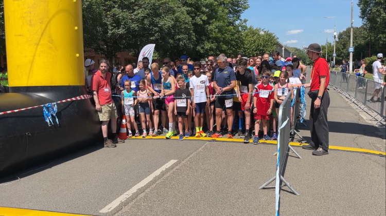 Fut a Vác. Vasárnap jó időben sportolhattak a váciak – videóval