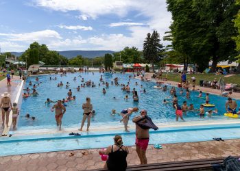 Június 13-án nyit a váci strand