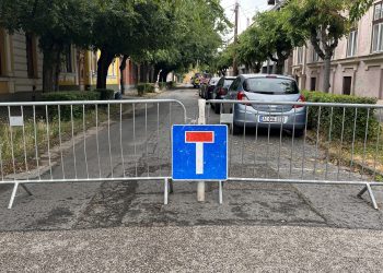 Aszfaltozás miatt lezárta a Kossuth utca egy szakaszát a DMRV