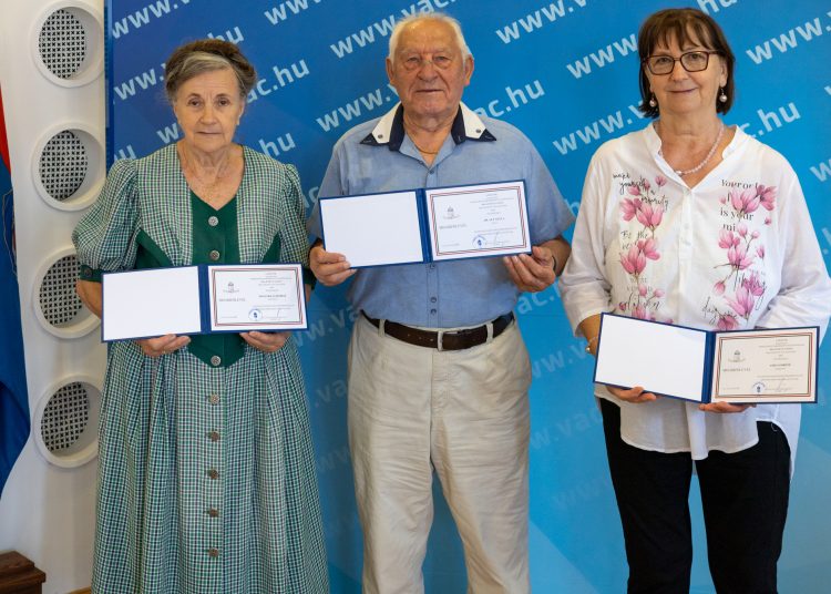 Elfogadták a váci nemzetiségi önkormányzatok éves beszámolóit