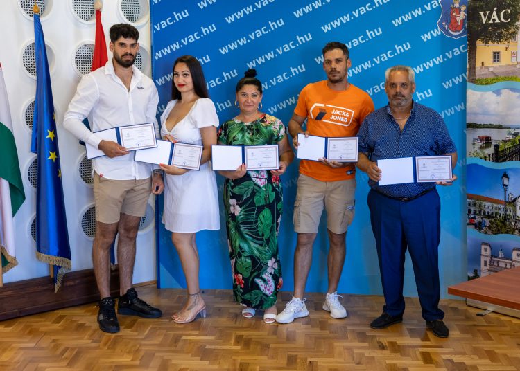 Elfogadták a váci nemzetiségi önkormányzatok éves beszámolóit