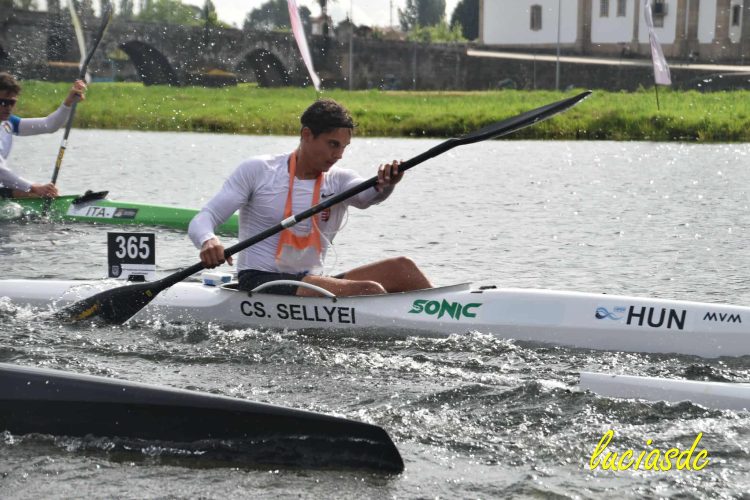 Kajak maraton világbajnokságon vesz részt a váci sportoló