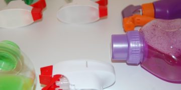 A Váci Humán Szolgáltató Központ nyílt pályázati felhívása tisztítószerek beszerzésére