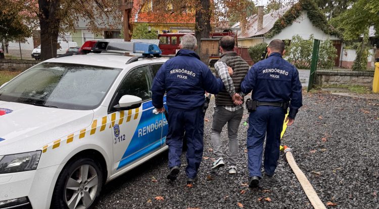 Váci egyenruhások tartottak kiürítési gyakorlatot Szobon