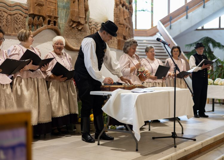 Képes összefoglaló a váci Idősek Ünnepéről