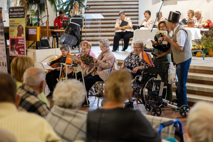 Képes összefoglaló a váci Idősek Ünnepéről