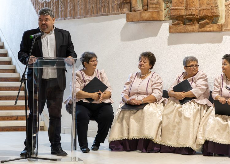 Képes összefoglaló a váci Idősek Ünnepéről