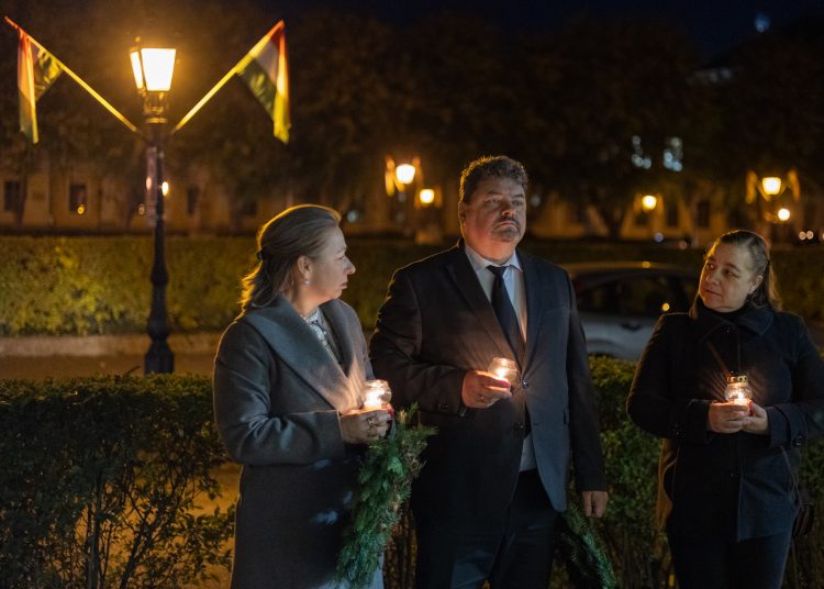 Az ’56-os városi megemlékezés (fotógaléria)