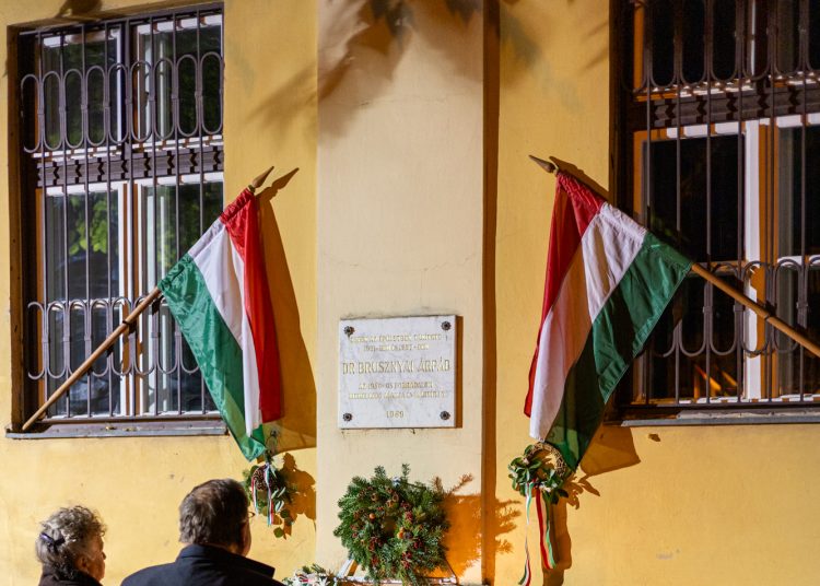 Az ’56-os városi megemlékezés (fotógaléria)