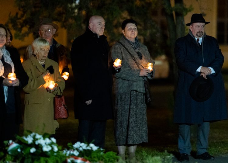 Az ’56-os városi megemlékezés (fotógaléria)