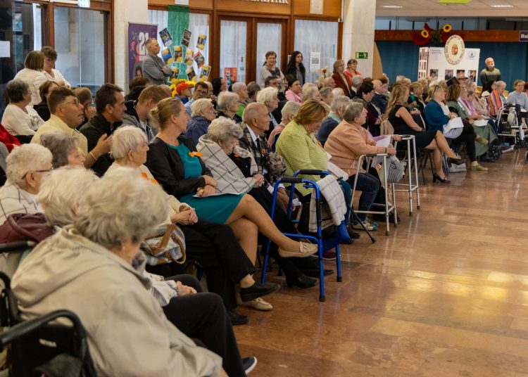 Képes összefoglaló a váci Idősek Ünnepéről