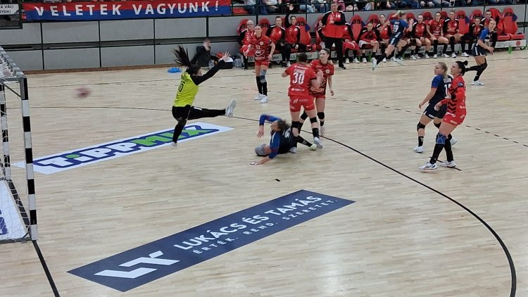 Döntetlen az Esztergom ellen