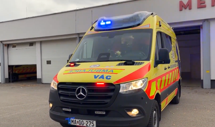 Új esetkocsit kapott a Váci Mentőállomás – videóval