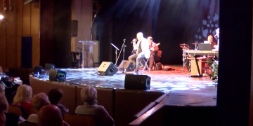 Zenével köszöntötték a váci szépkorúakat karácsony alkalmából