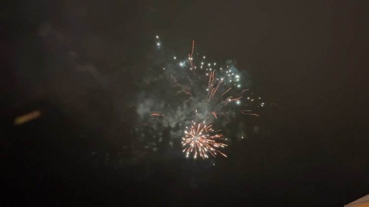 Bírság járhat a fel nem használt, otthon tárolt pirotechnikai eszközökért