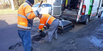 Megkezdődtek a téli kátyúkárok helyreállításai a város útjain
