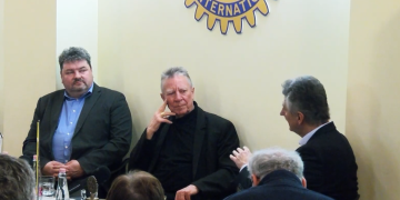 Hit és tudomány viszonyáról is beszélt Beer Miklós a Rotary rendezvényén