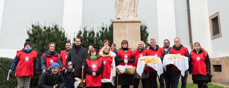 Mérleget vont a váci Szent Hedvig Karitászcsoport