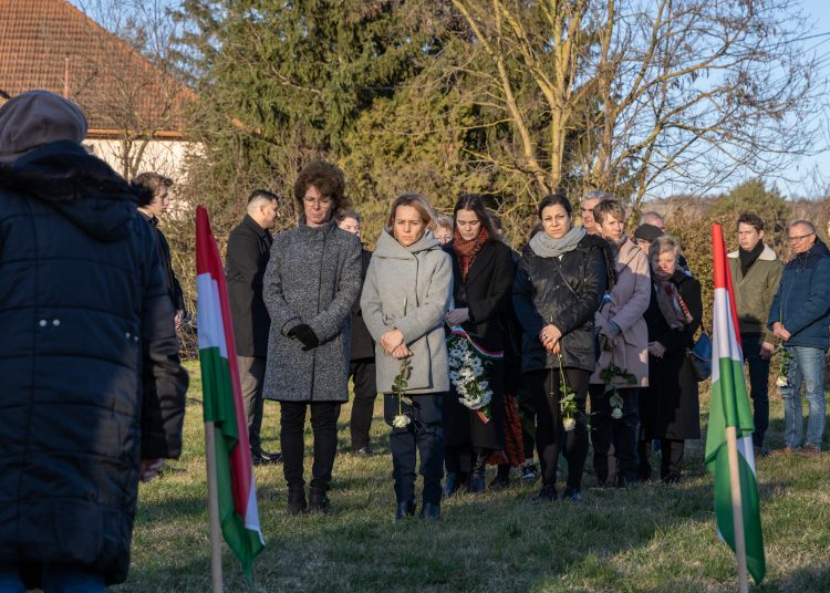 Városi megemlékezés a kommunizmus áldozatairól ( fotógaléria)