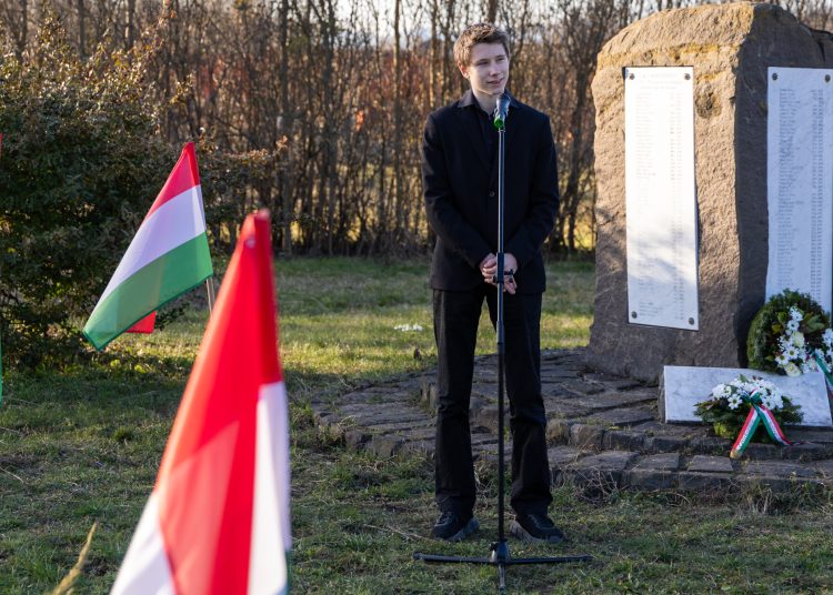 Városi megemlékezés a kommunizmus áldozatairól ( fotógaléria)