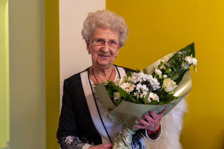 90. születésnapja alkalmából köszöntötték Irén nénit