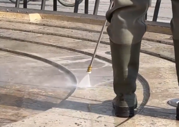 Elkezdte a tavaszi takarítást a Városfejlesztő Kft.