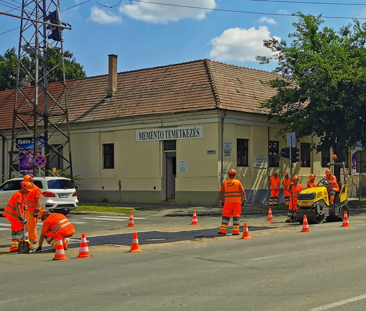 Eredményes tárgyalások: útjavítások a Csányi körúton