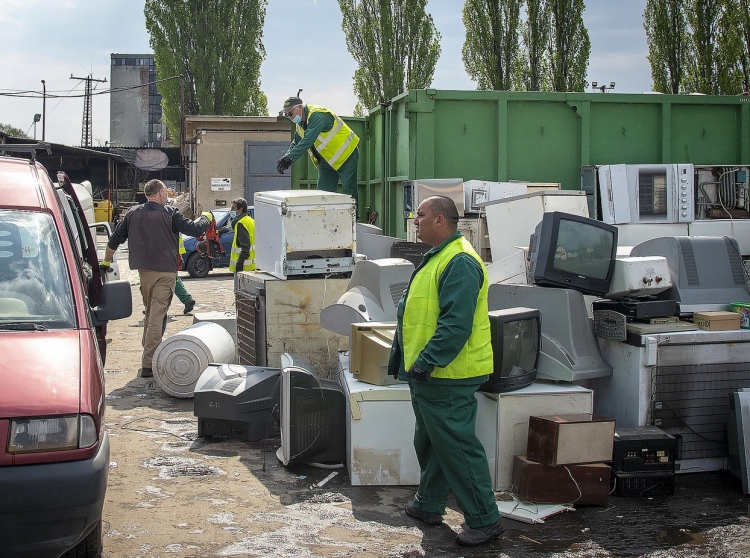 Újra ingyen lehet leadni az elektronikus hulladékot