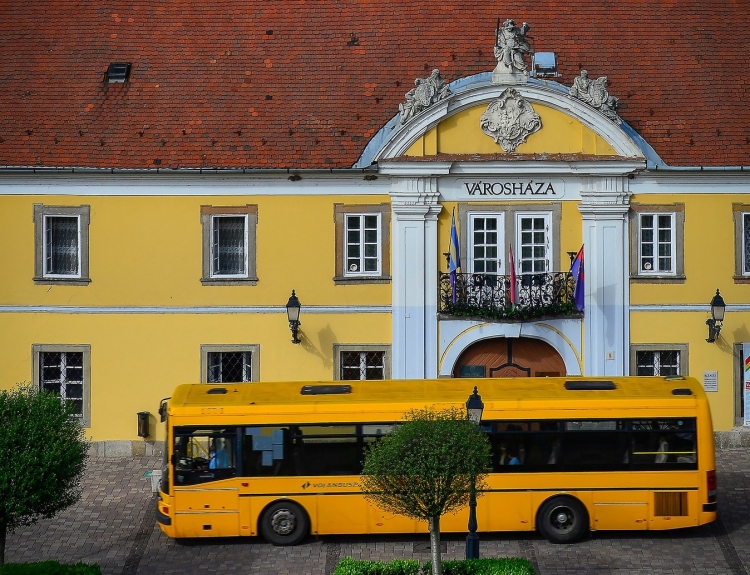 Helyi autóbusz forgalmirend-változás az ünnepen