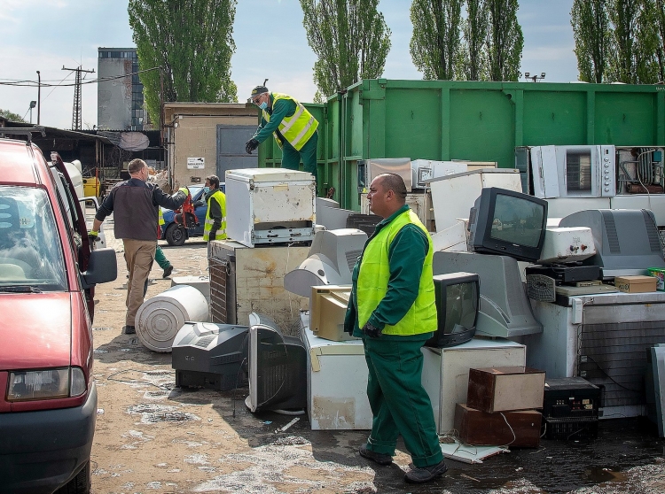 Április 24-re halasztották a város által megszervezett elektronikai hulladékgyûjtést