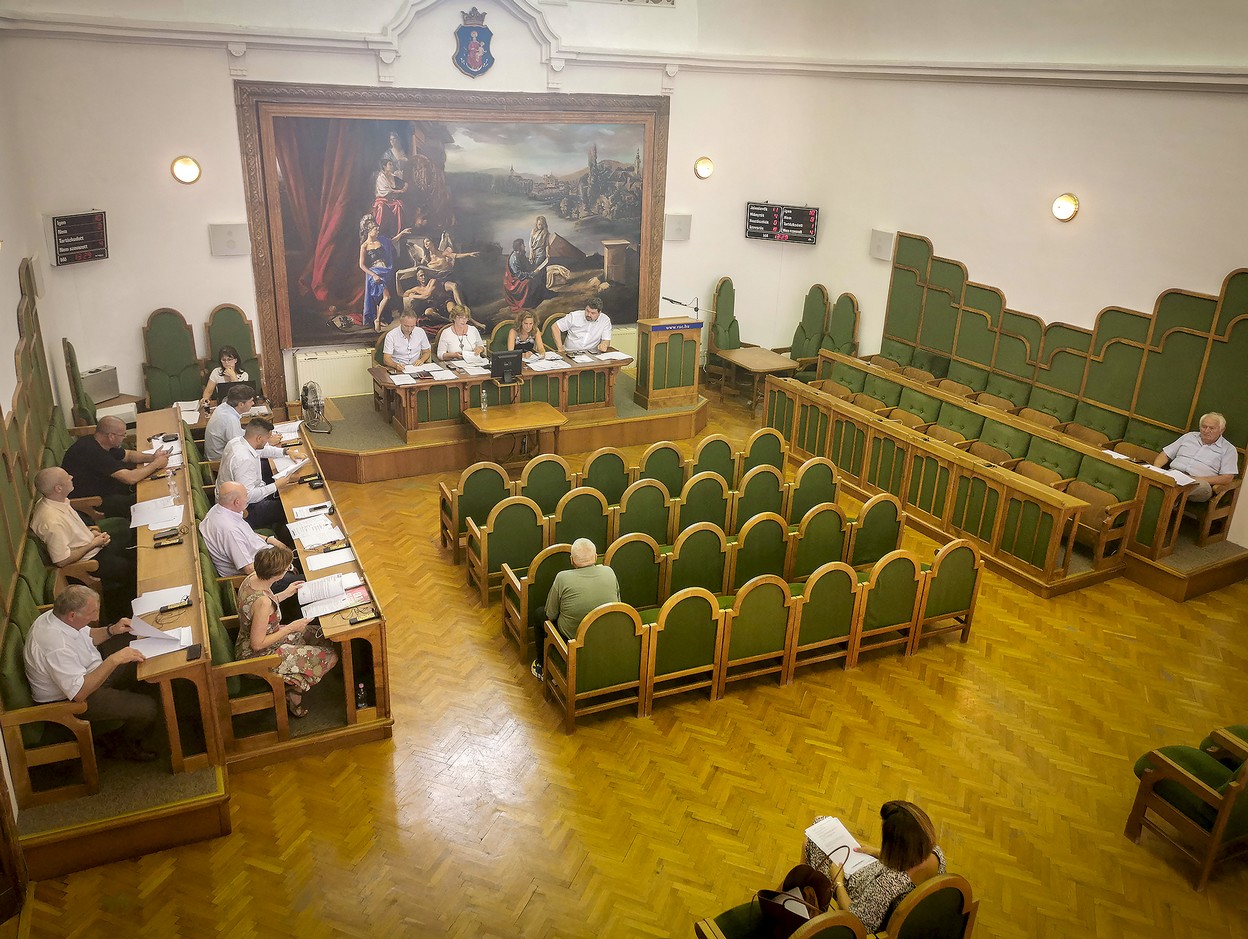 Rendkívüli ülés: elfogadták a Szent István tér felújítási tervét is