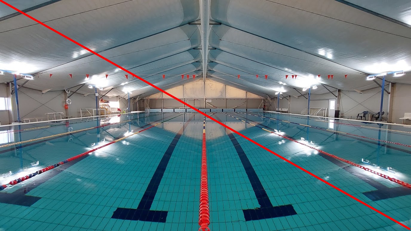 Vízcsőtörés – a 33 méteres medence nem használható!