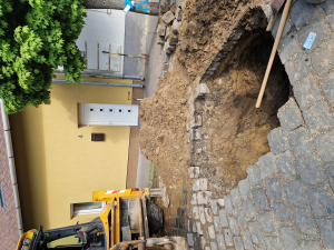 Vízcsőtörés okoz átmeneti gondokat a Belváros egy részén