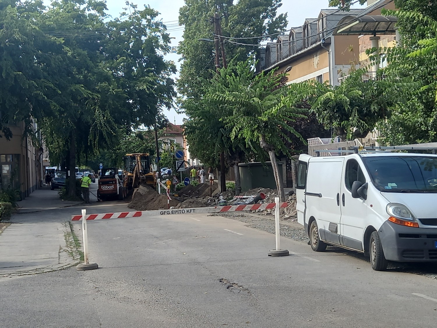 Útzár a Galcsek utca egy szakaszán